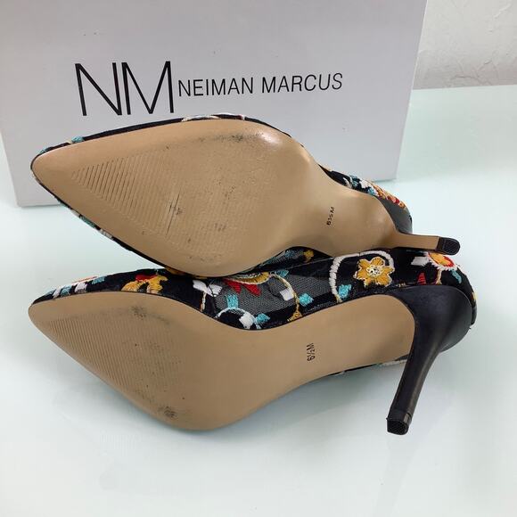 Neiman Marcus Prestige Embroidered Mesh Stiletto heels size 6.5 M - Picture 8 of 12